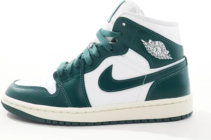 Air Jordan 1 Mid sneakers in green and white - Image 2