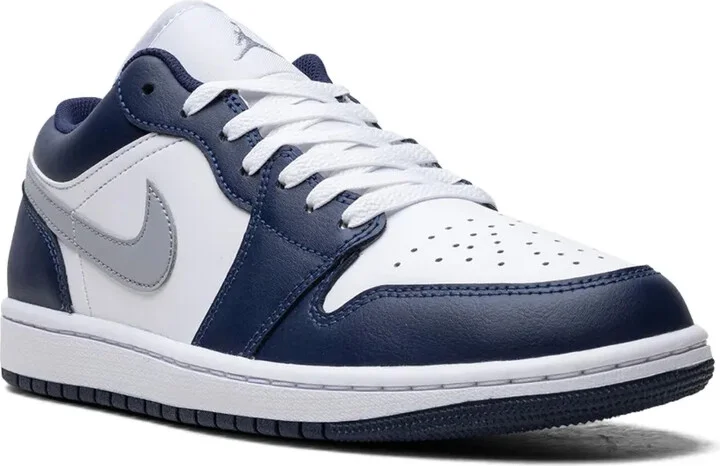 Air Jordan 1 "Midnight Navy" sneakers - Image 2