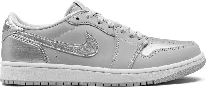 Air Jordan 1 "Neutral Grey" sneakers