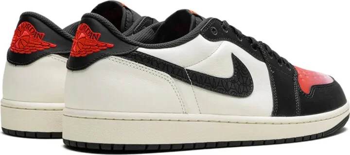 Air Jordan 1 "Paris Saint-Germain" sneakers - Image 3