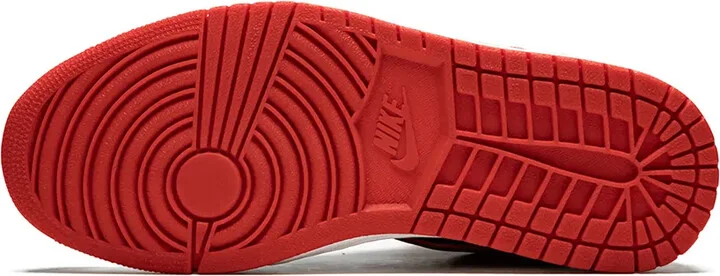 Air Jordan 1 Retro "Bred 01'" sneakers - Image 4