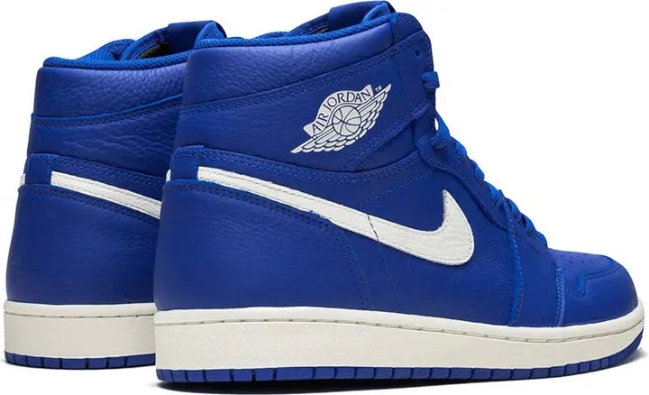 Air Jordan 1 Retro High Og "Hyper Royal" sneakers - Image 3