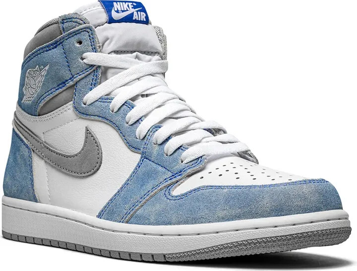 Air Jordan 1 Retro High OG "Hyper Royal" sneakers - Image 2