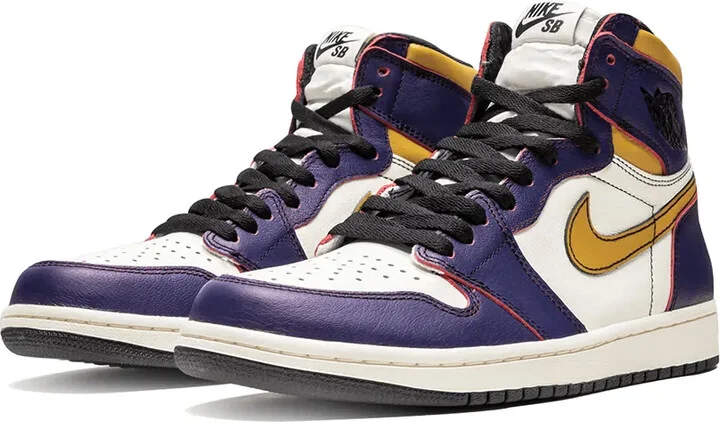 Air Jordan 1 Retro High OG "LA To Chicago" sneakers - Image 2