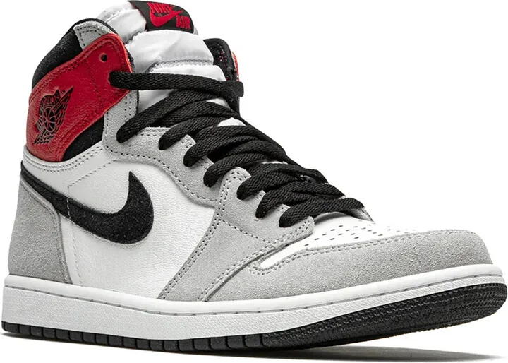 Air Jordan 1 Retro High OG "Light Smoke Grey" sneakers - Image 2