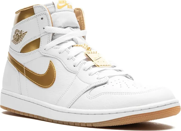 Air Jordan 1 Retro High OG "Metallic Gold" sneakers - Image 2