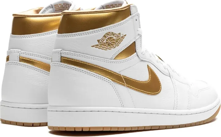 Air Jordan 1 Retro High OG "Metallic Gold" sneakers - Image 3