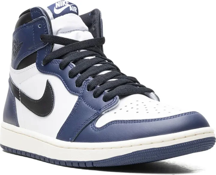 Air Jordan 1 Retro High OG "Midnight Navy" sneakers - Image 2