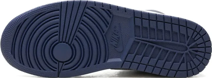 Air Jordan 1 Retro High OG "Midnight Navy" sneakers - Image 4
