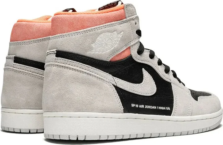 Air Jordan 1 Retro High OG "Neutral Grey/Hyper Crimson" sneakers - Image 3