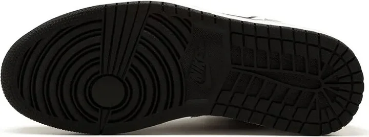 Air Jordan 1 Retro High OG "RE2PECT" sneakers - Image 5
