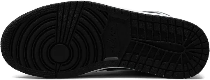 Air Jordan 1 Retro High OG "Reverse Panda" sneakers - Image 4