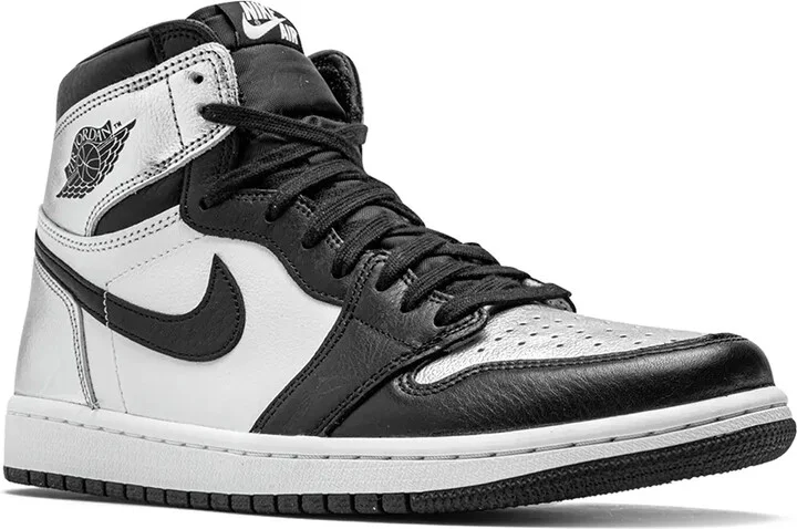 Air Jordan 1 Retro High OG "Silver Toe" sneakers - Image 2