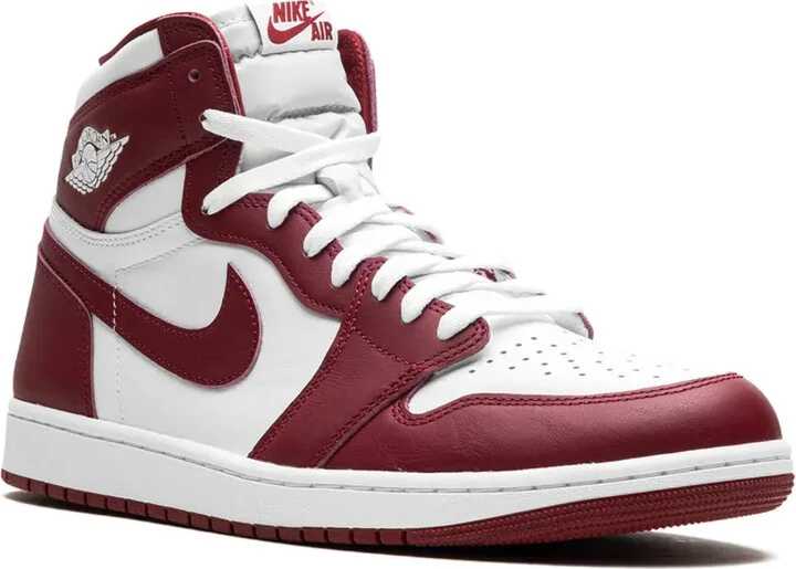 Air Jordan 1 Retro High OG "Team Red" sneakers - Image 2
