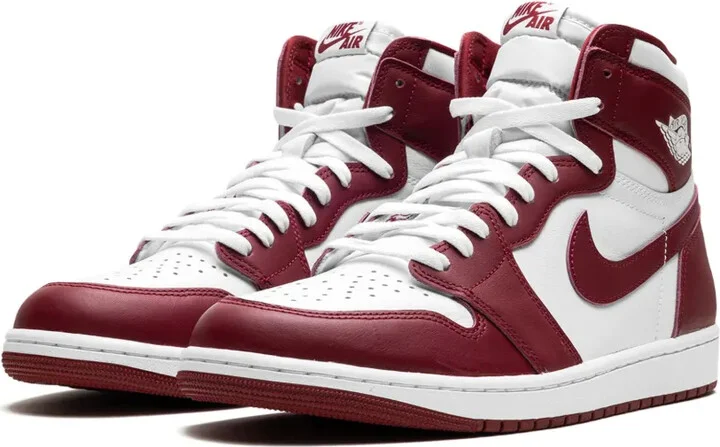 Air Jordan 1 Retro High OG "Team Red" sneakers - Image 3