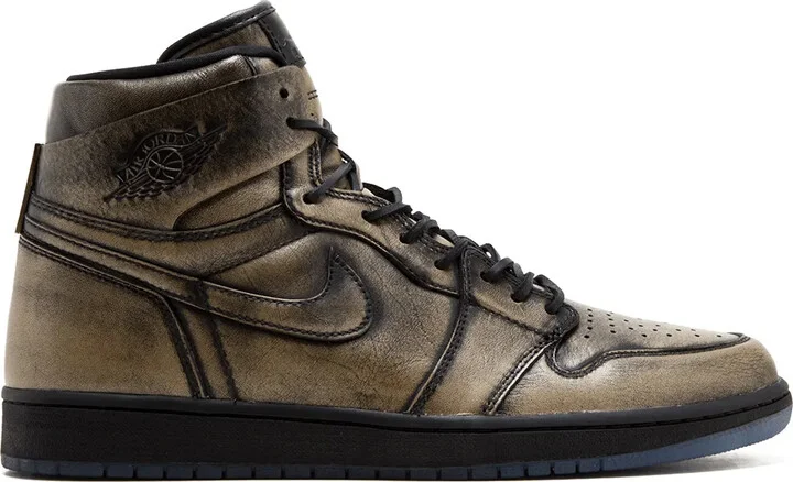 Air Jordan 1 Retro High OG "Wings" sneakers
