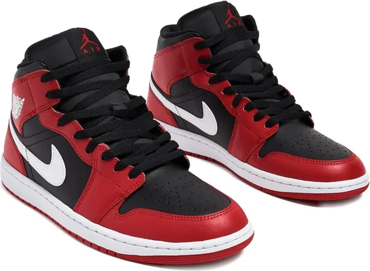 Air Jordan 1 Retro High sneakers - Image 2