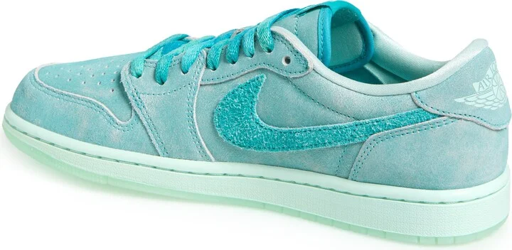 Air Jordan 1 Retro Low Basketball Sneaker - Image 2