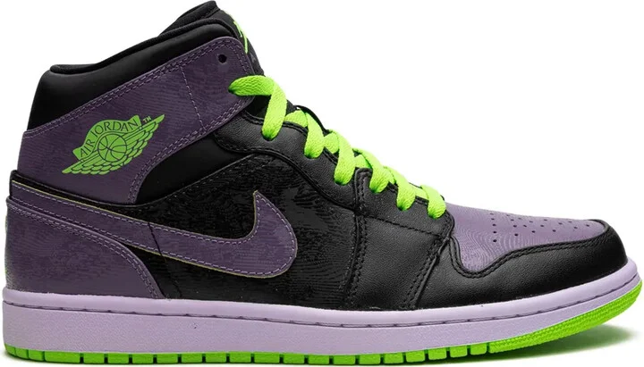Air Jordan 1 Retro sneakers