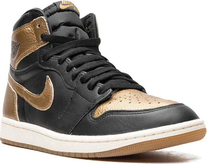 Air Jordan 1 trainers - Image 2