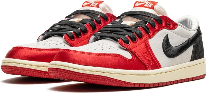 Air Jordan 1 "Trophy Room - Image 2