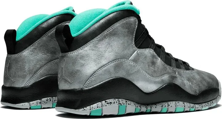 Air Jordan 10 Retro 30th "Lady Liberty" sneakers - Image 3