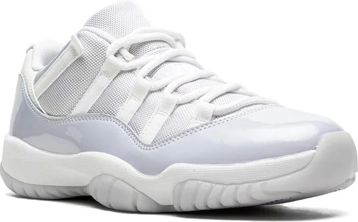 Air Jordan 11 Low "Pure Violet" sneakers - Image 2