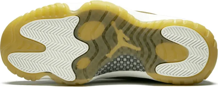 Air Jordan 11 Retro "Neutral Olive" sneakers - Image 5