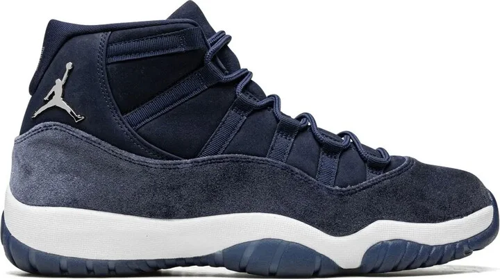 Air Jordan 11 Velvet "Midnight Navy" sneakers
