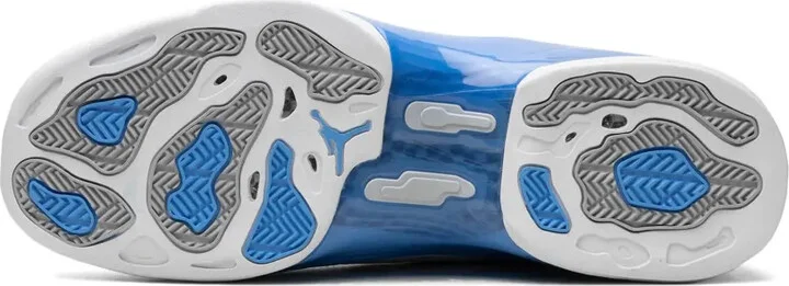Air Jordan 17 "UNC" sneakers - Image 4