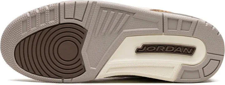 Air Jordan 3 "Light Orewood Brown" sneakers - Image 4