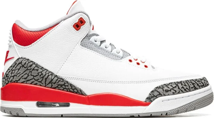 Air Jordan 3 Retro OG "Fire Red 2022" sneakers