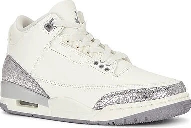 Air Jordan 3 Retro Sneaker - Image 2