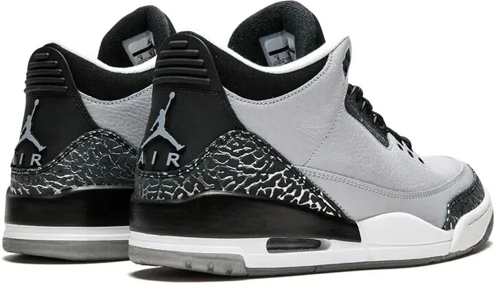 Air Jordan 3 Retro "Wolf Grey" sneakers - Image 3
