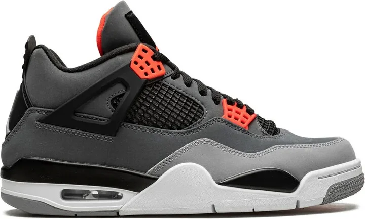 Air Jordan 4 Retro sneakers