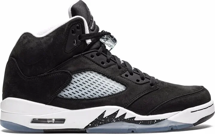 Air Jordan 5 Retro sneakers