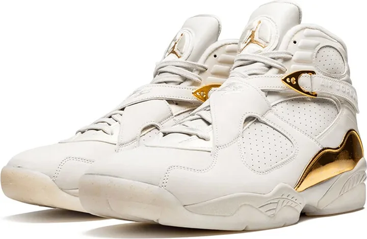 Air Jordan 8 Retro C&C "Trophy" sneakers - Image 2