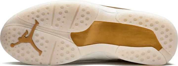 Air Jordan 8 Retro C&C "Trophy" sneakers - Image 4