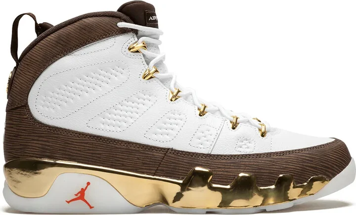 Air Jordan 9 Retro sneakers