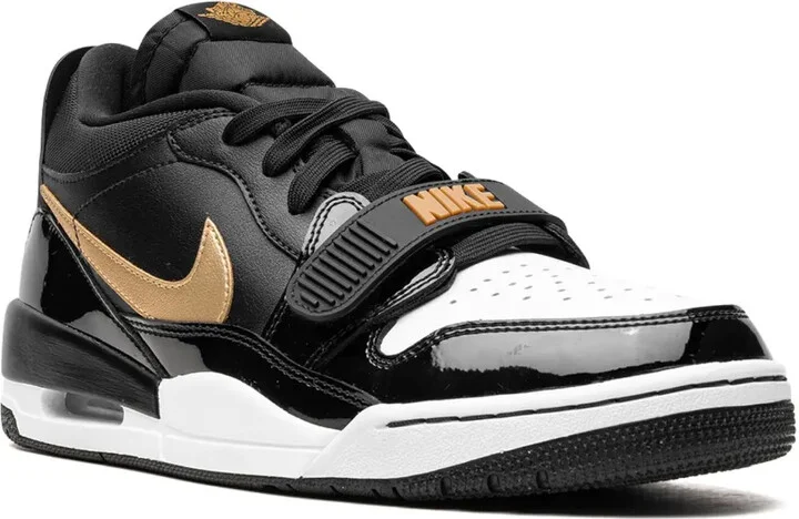 Air Jordan Legacy 312 Low "Black/Metallic Gold" sneakers - Image 2