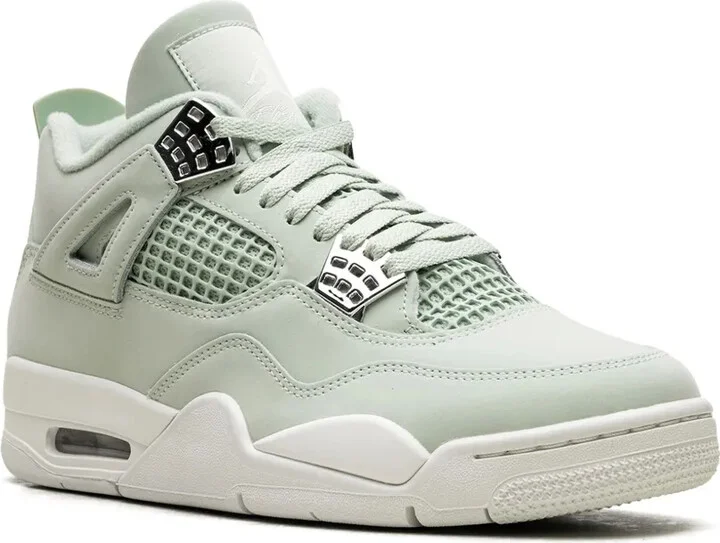 Air Jordan sneakers - Image 2