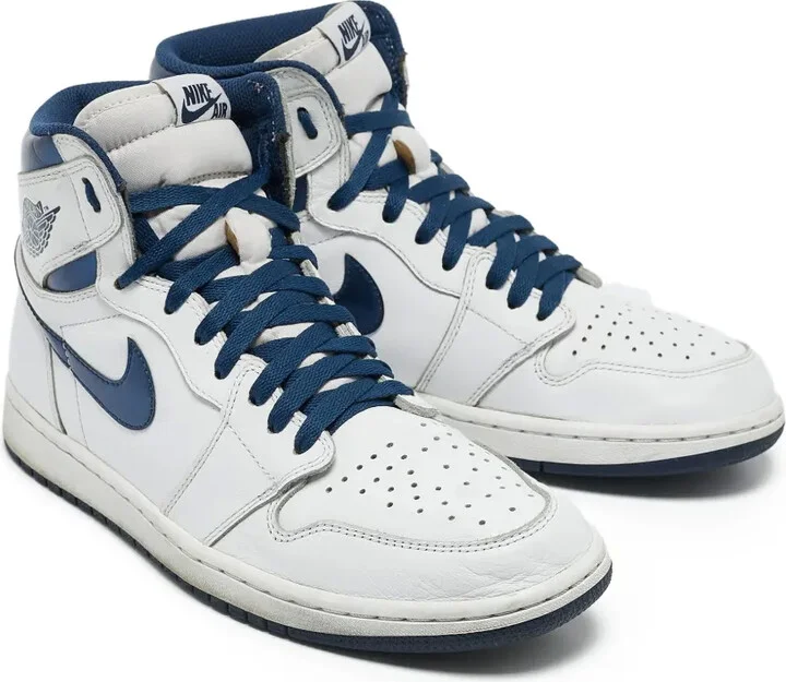 Air Jordan sneakers - Image 2