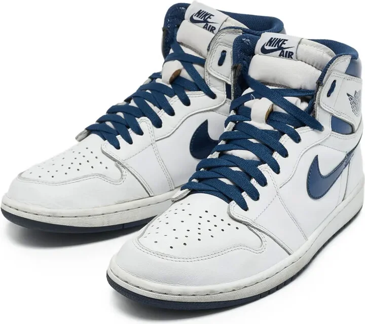 Air Jordan sneakers - Image 3