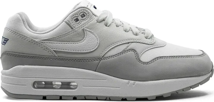 Air Max 1 '87 LX "Light Smoke Grey" snealers