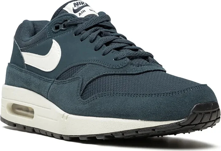 Air Max 1 "Armory Navy" sneakers - Image 2