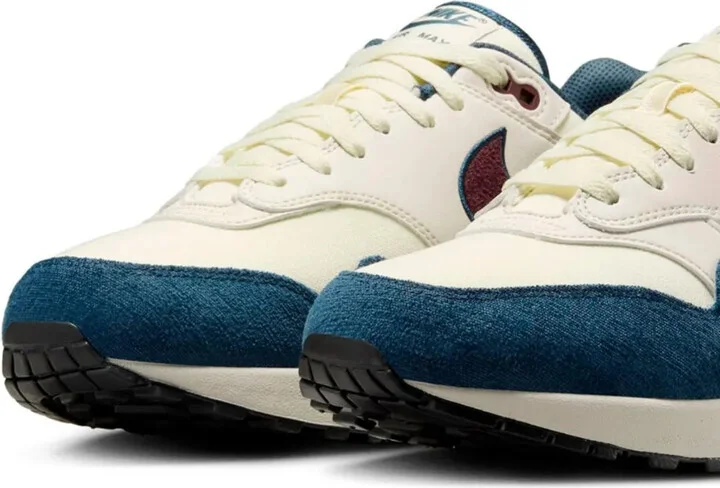 Air Max 1 "Notebook Doodles - Image 2