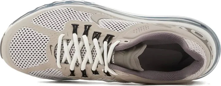 Air Max 2013 "Photon Dust" sneakers - Image 4
