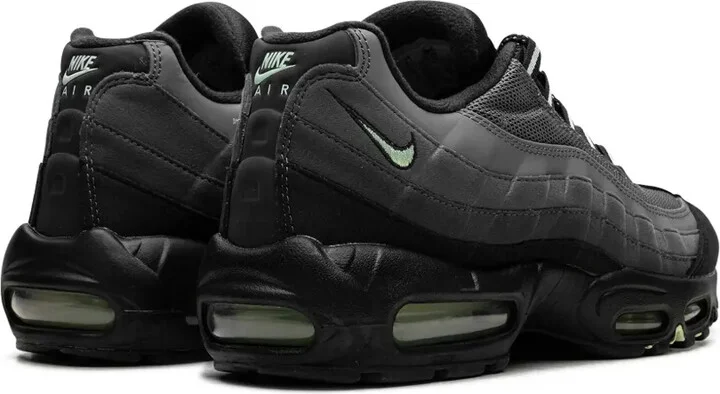Air Max 95 "Vapor Green" sneakers - Image 3