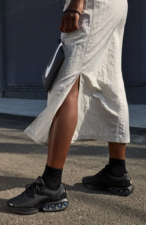 Air Max Dn Sneaker - Image 2