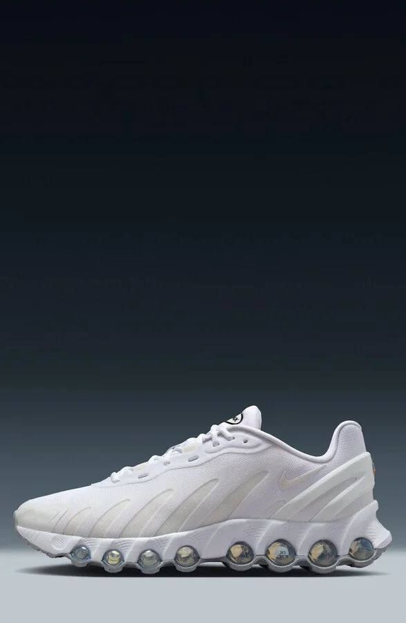 Air Max Dn8 Sneaker - Image 2